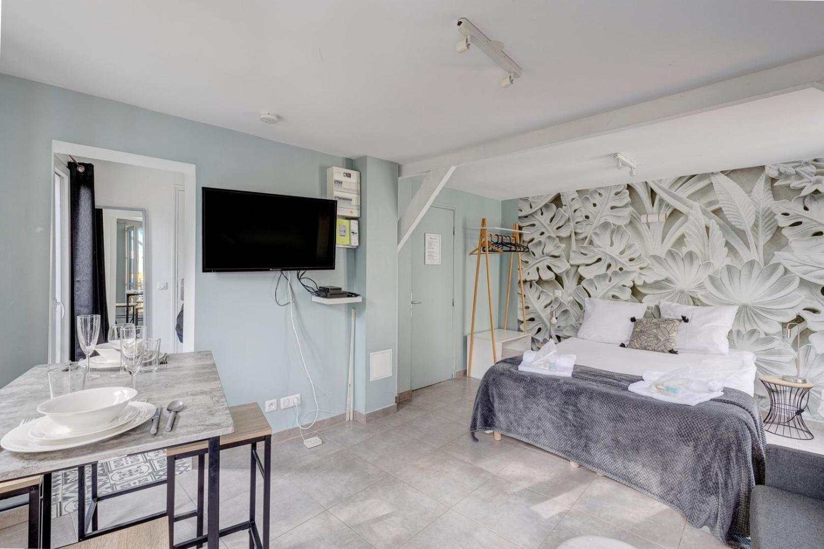 146 Suite Philippe - Charmant Appartement A Parijs Buitenkant foto